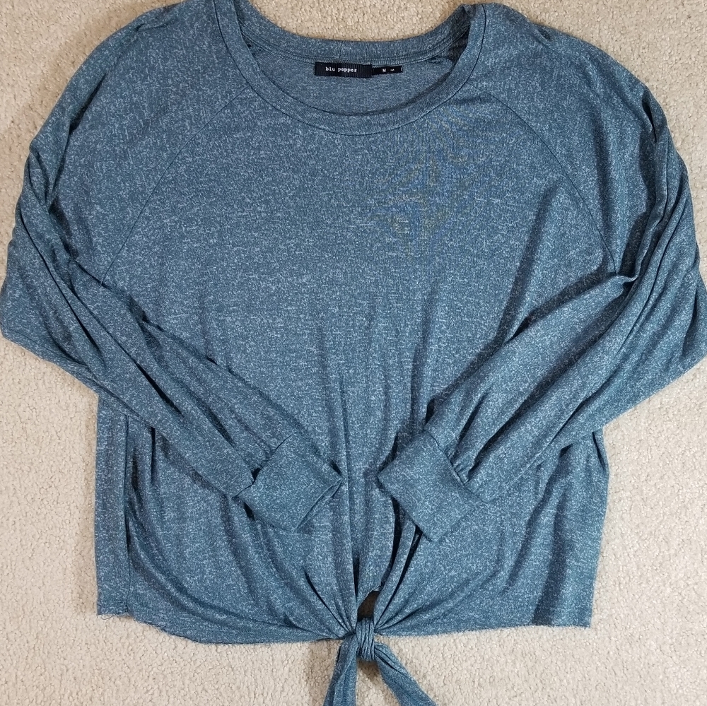 Blu pepper front tie shirt